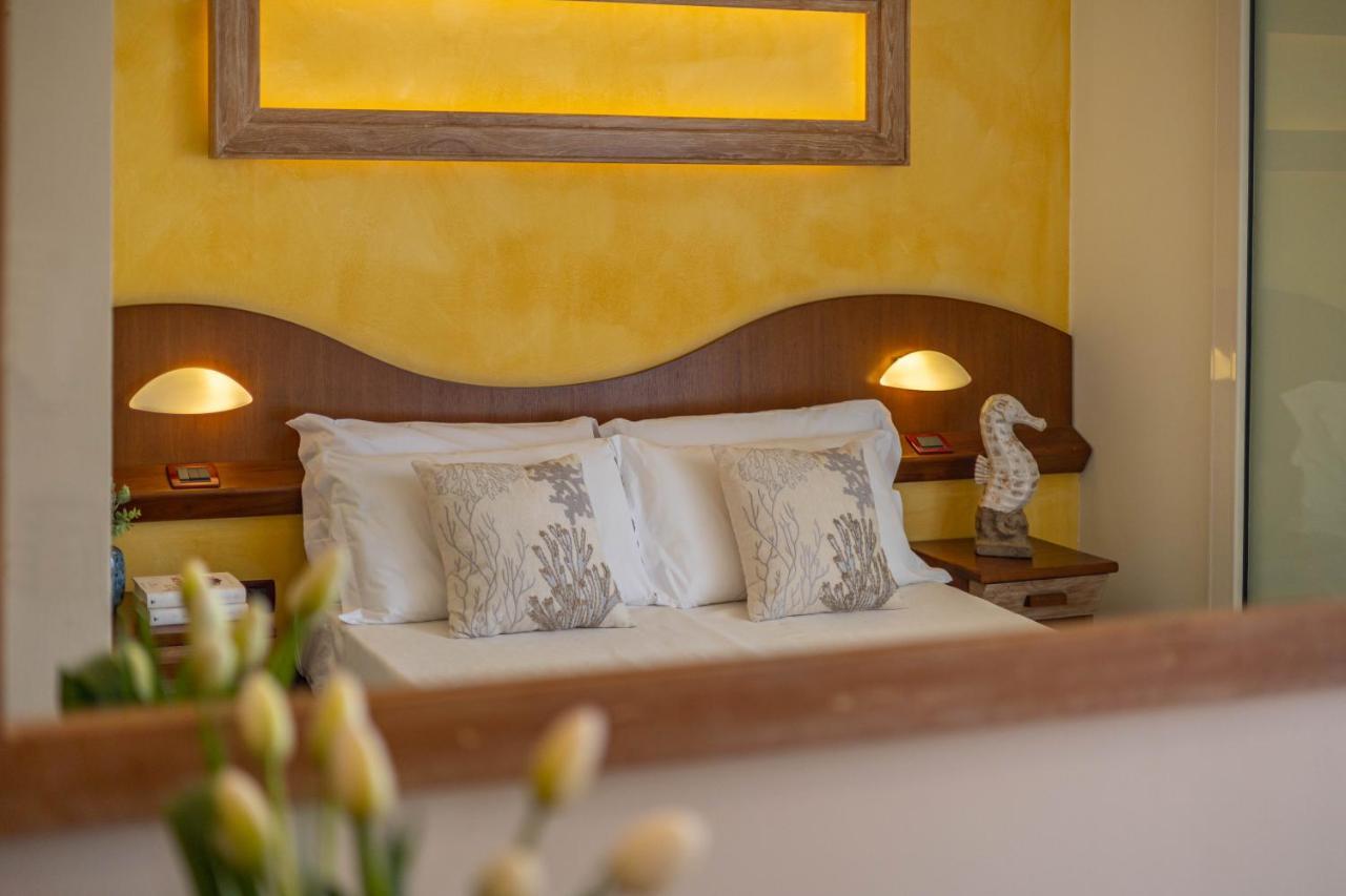 Hotel Smeraldo Cesena Bagian luar foto