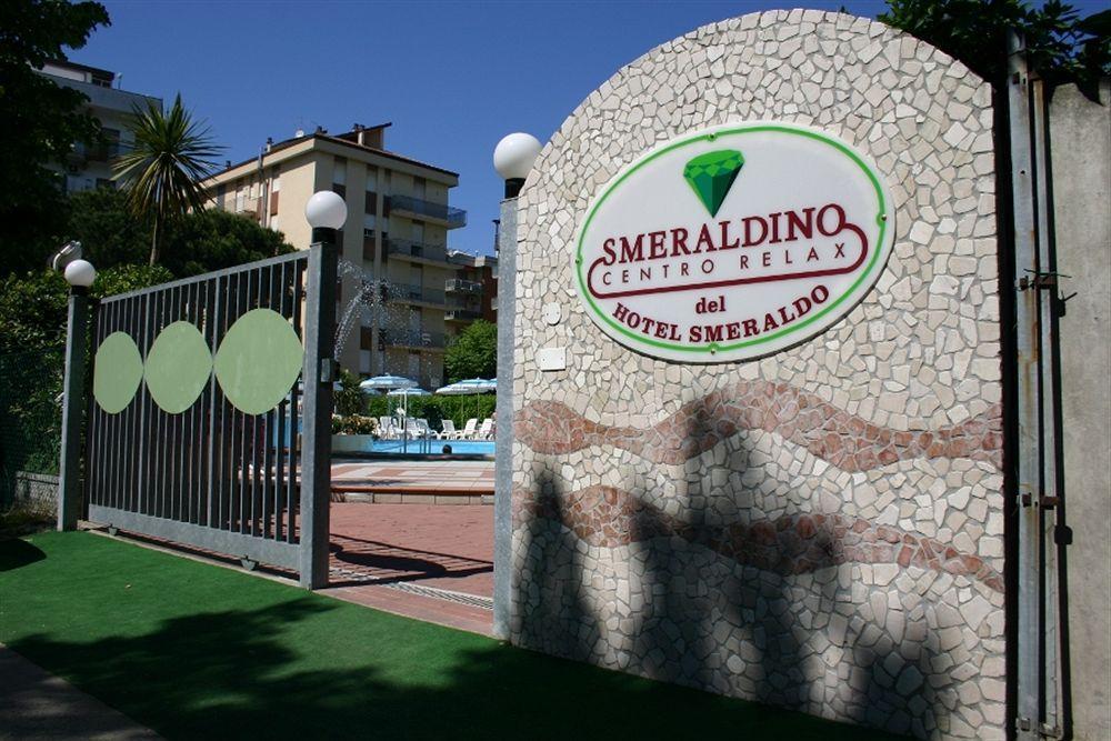 Hotel Smeraldo Cesena Bagian luar foto
